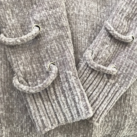 ❄️HEATHER GRAY CHENILLE SWEATER - Picture 8 of 11